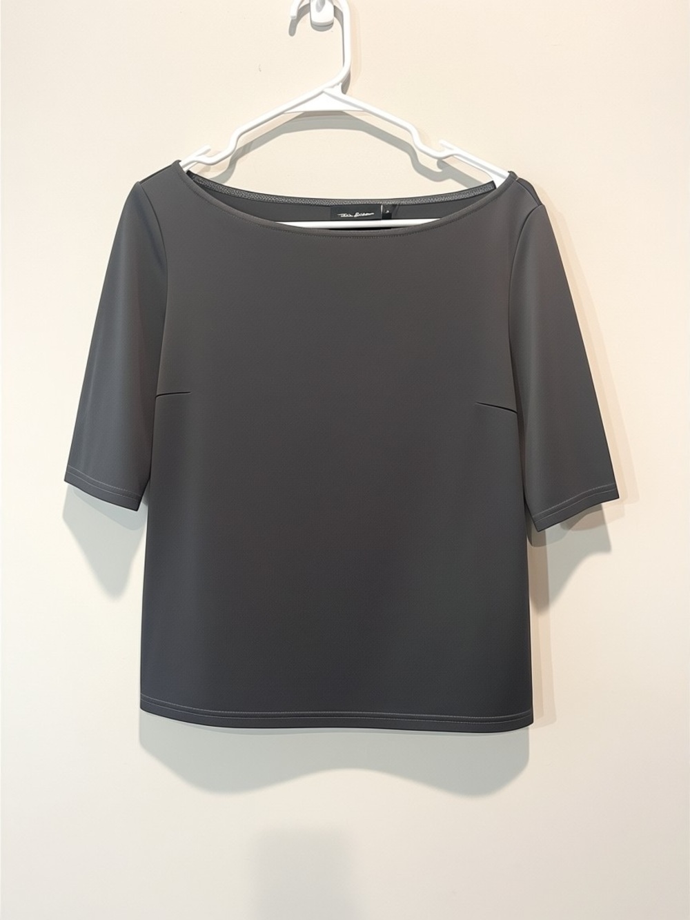 Aritzia Babaton Tailored Fit Blouse Size Large